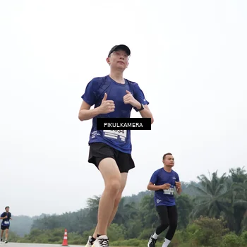 Runner Photo 7365783