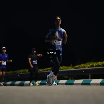 Runner Photo 7365791