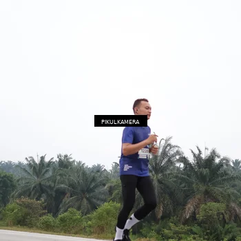 Runner Photo 7365798