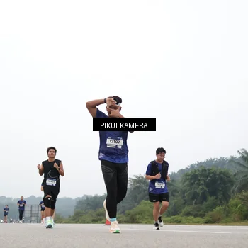Runner Photo 7365836
