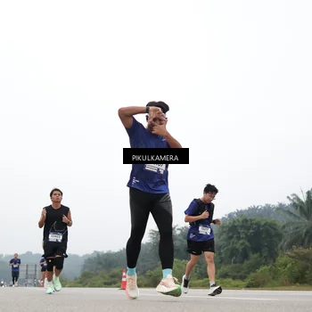 Runner Photo 7365843