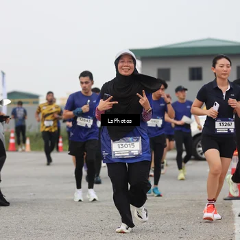 Runner Photo 7365846