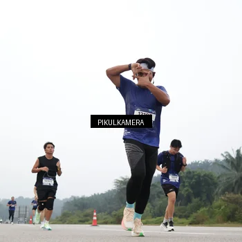 Runner Photo 7365881