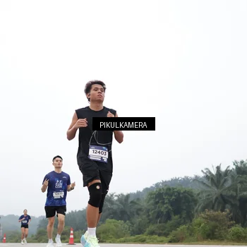 Runner Photo 7365908