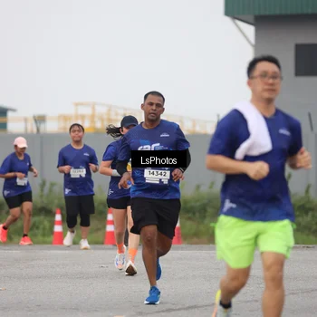 Runner Photo 7365912