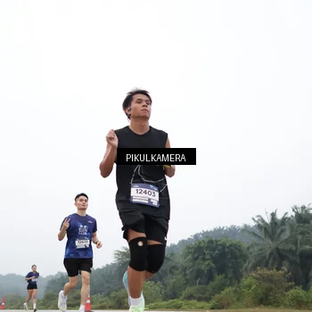 Runner Photo 7365913