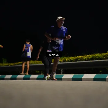 Runner Photo 7365918