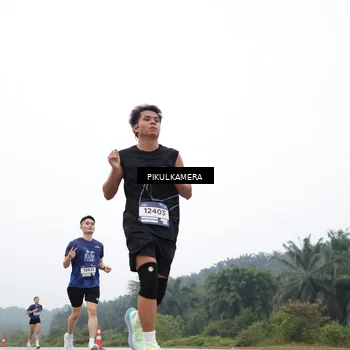 Runner Photo 7365931