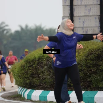 Runner Photo 7366000