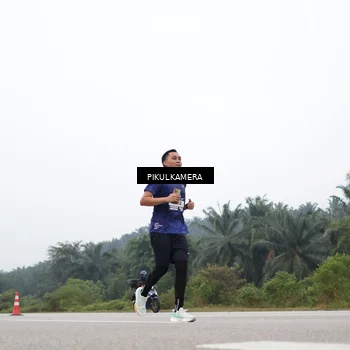 Runner Photo 7366060