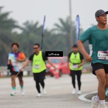 Runner Photo 7366064