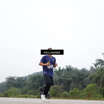 Runner Photo 7366070