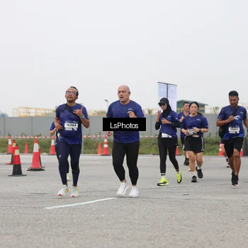 Runner Photo 7366087