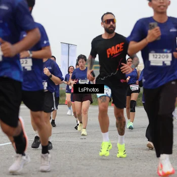 Runner Photo 7366097