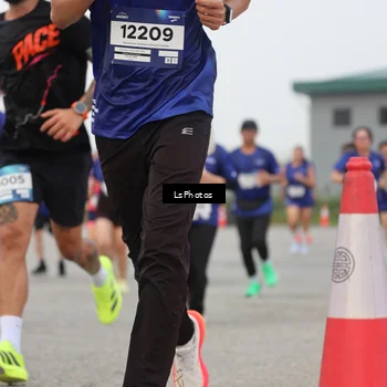 Runner Photo 7366105