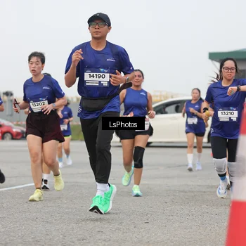 Runner Photo 7366109