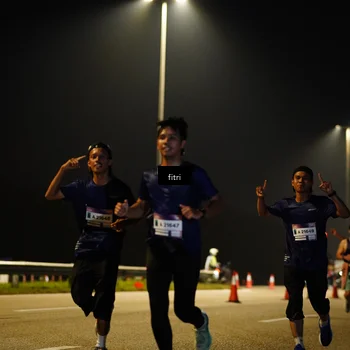 Runner Photo 7366110