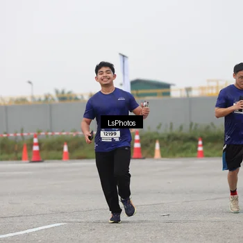 Runner Photo 7366153