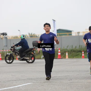 Runner Photo 7366155