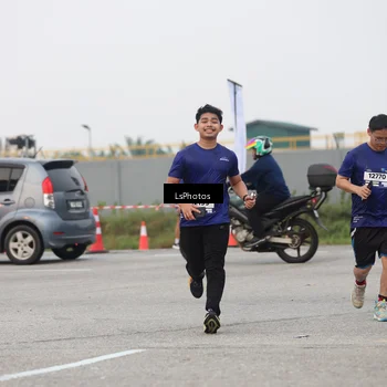 Runner Photo 7366193