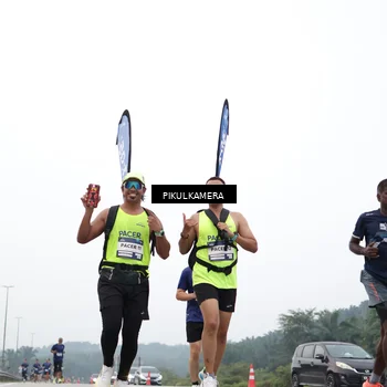 Runner Photo 7366423