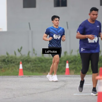 Runner Photo 7366468
