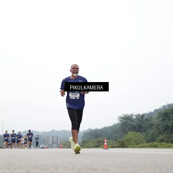 Runner Photo 7366519