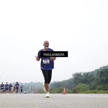 Runner Photo 7366555