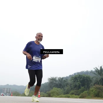Runner Photo 7366564