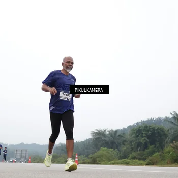 Runner Photo 7366571