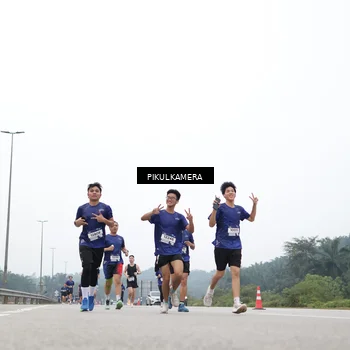 Runner Photo 7366632