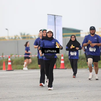Runner Photo 7366659