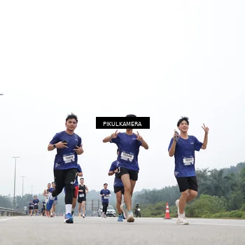 Runner Photo 7366664