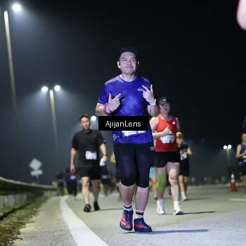 Runner Photo 7366685