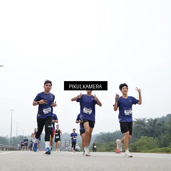 Runner Photo 7366691