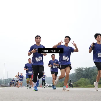 Runner Photo 7366696