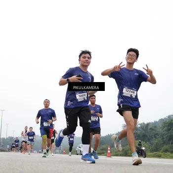 Runner Photo 7366712