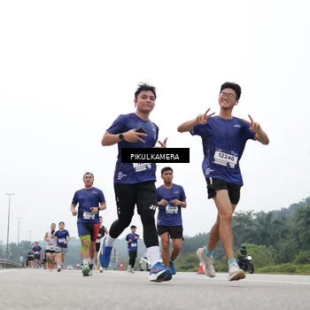 Runner Photo 7366735