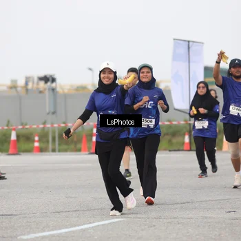Runner Photo 7366749