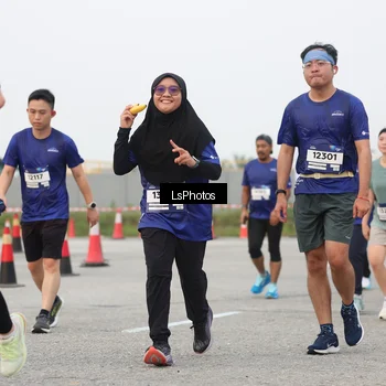 Runner Photo 7366758