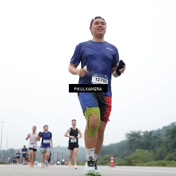 Runner Photo 7366772