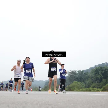 Runner Photo 7366783