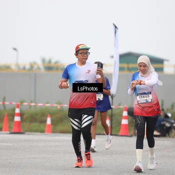Runner Photo 7366796