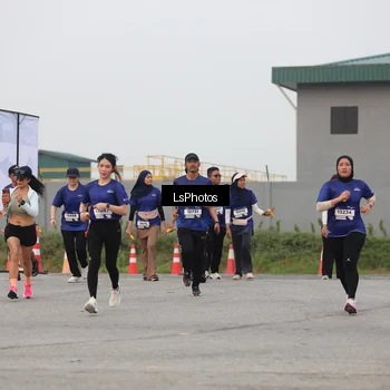 Runner Photo 7366844