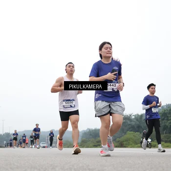 Runner Photo 7366872