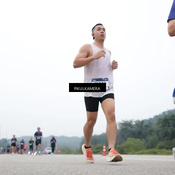 Runner Photo 7366902