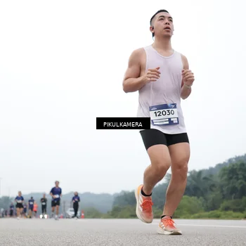 Runner Photo 7366935