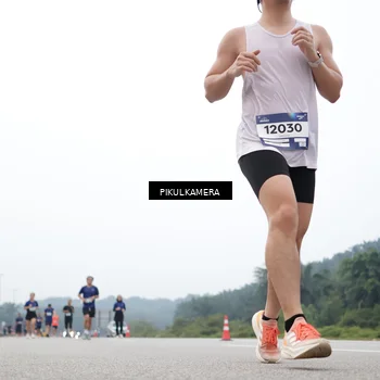 Runner Photo 7366953