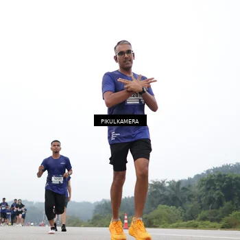 Runner Photo 7367260