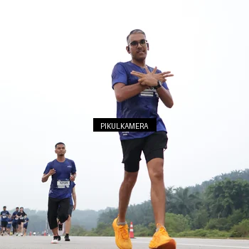 Runner Photo 7367272